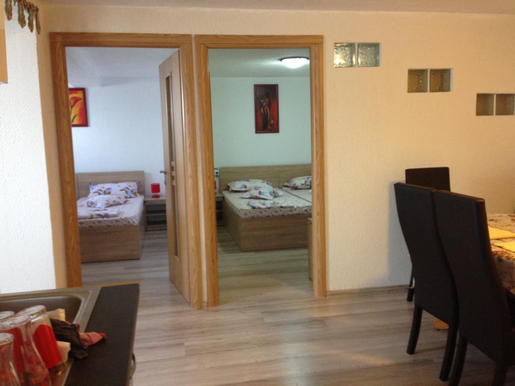Pensiunea Roka Ranca Zimmer foto