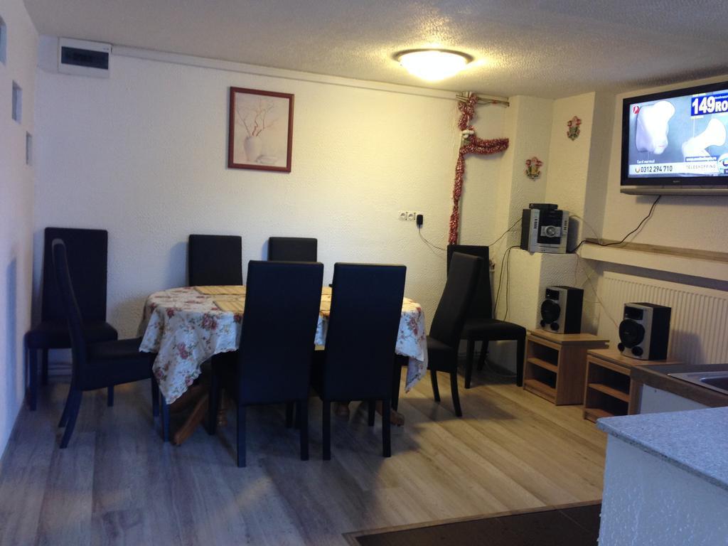 Pensiunea Roka Ranca Zimmer foto